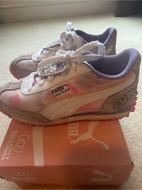 PUMA Easy Rider Hello Kitty Kuromi Sneakers Pink Purple White